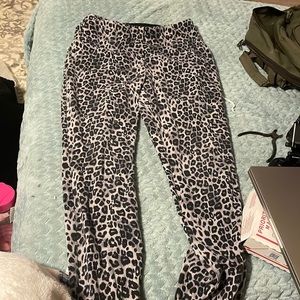 Cheetah print leggings